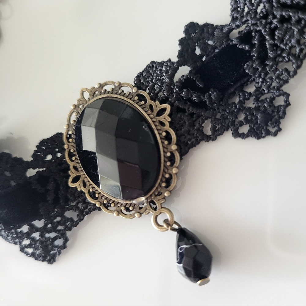Black Lace Choker with Faceted Jet-Black Oval & Drop – Gothic Victorian Style
